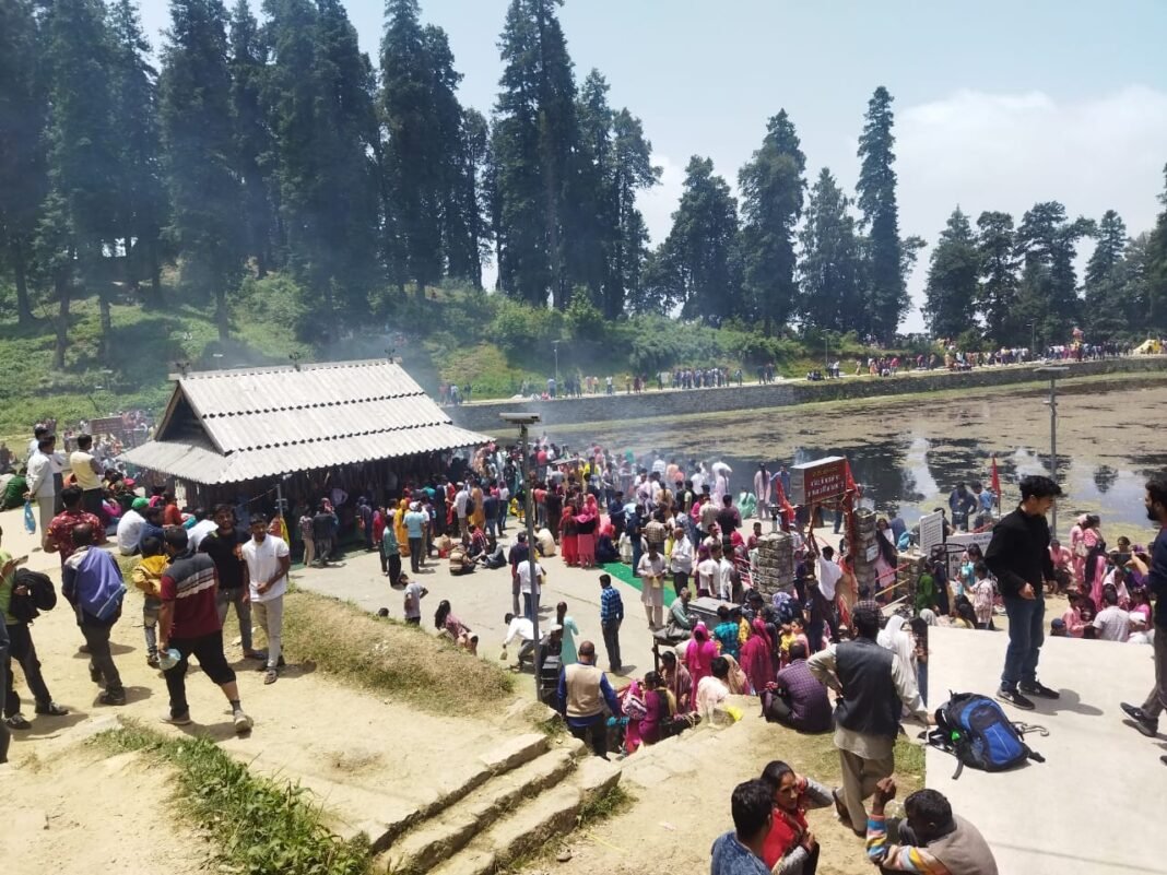 Devotees in large numbers throng Himachal’s Kamrunag Temple and adjoining lake that has treasure worth billions hidden