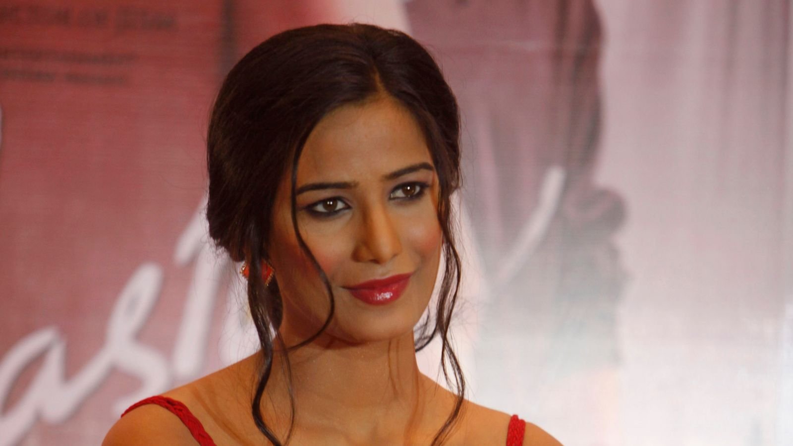 Legal trouble looms for Poonam Pandey for faking her death