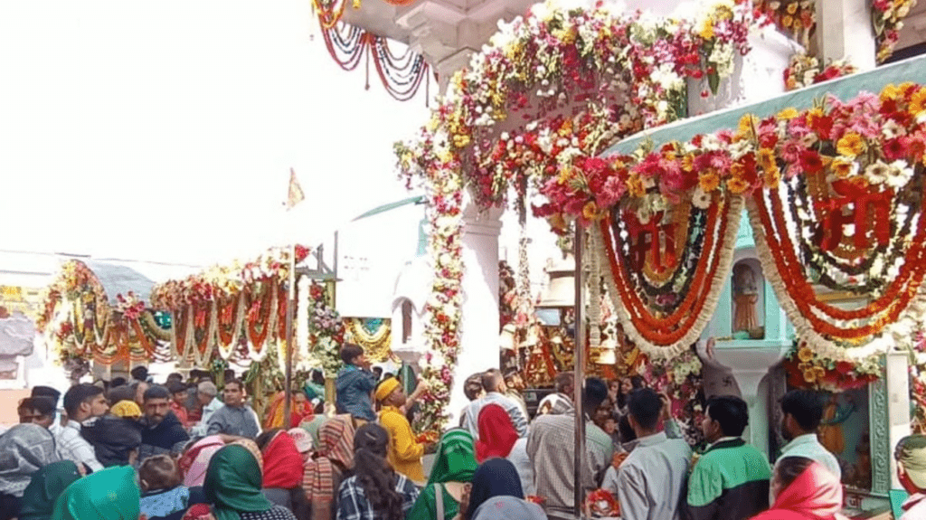 Chaitra Navratri celebrations begin with fervour at Himachal Shaktipeeths; Kangra temples too fully decked up 2 post4 15