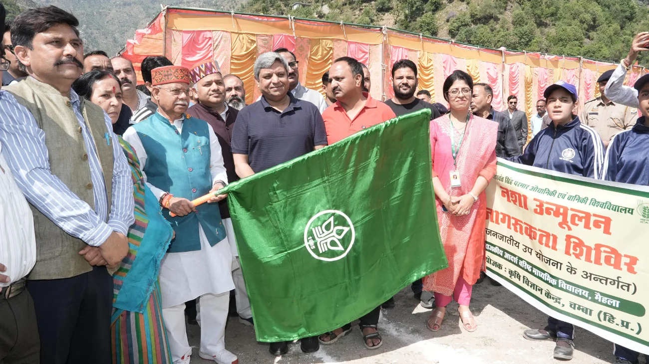 Governor flags off anti-drug rally in Chamba’s Maihla 3 Governor flags off anti-drug rally in Chamba’s Maihla