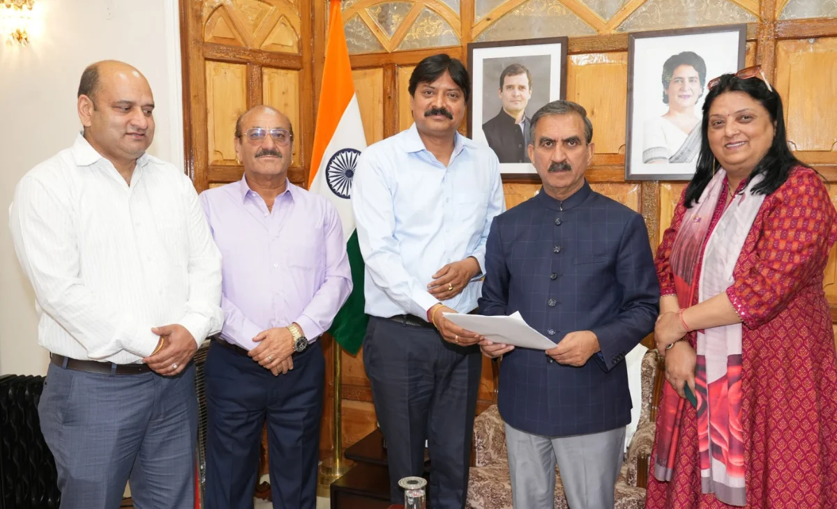 Delegation urges Himachal CM to shift govt offices from Shimla to Dharamshala