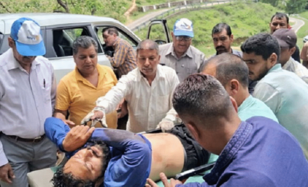 Bir-Billing paragliding pilot crash-lands on house roof after being swept away by stormy winds in Himachal 2 p1