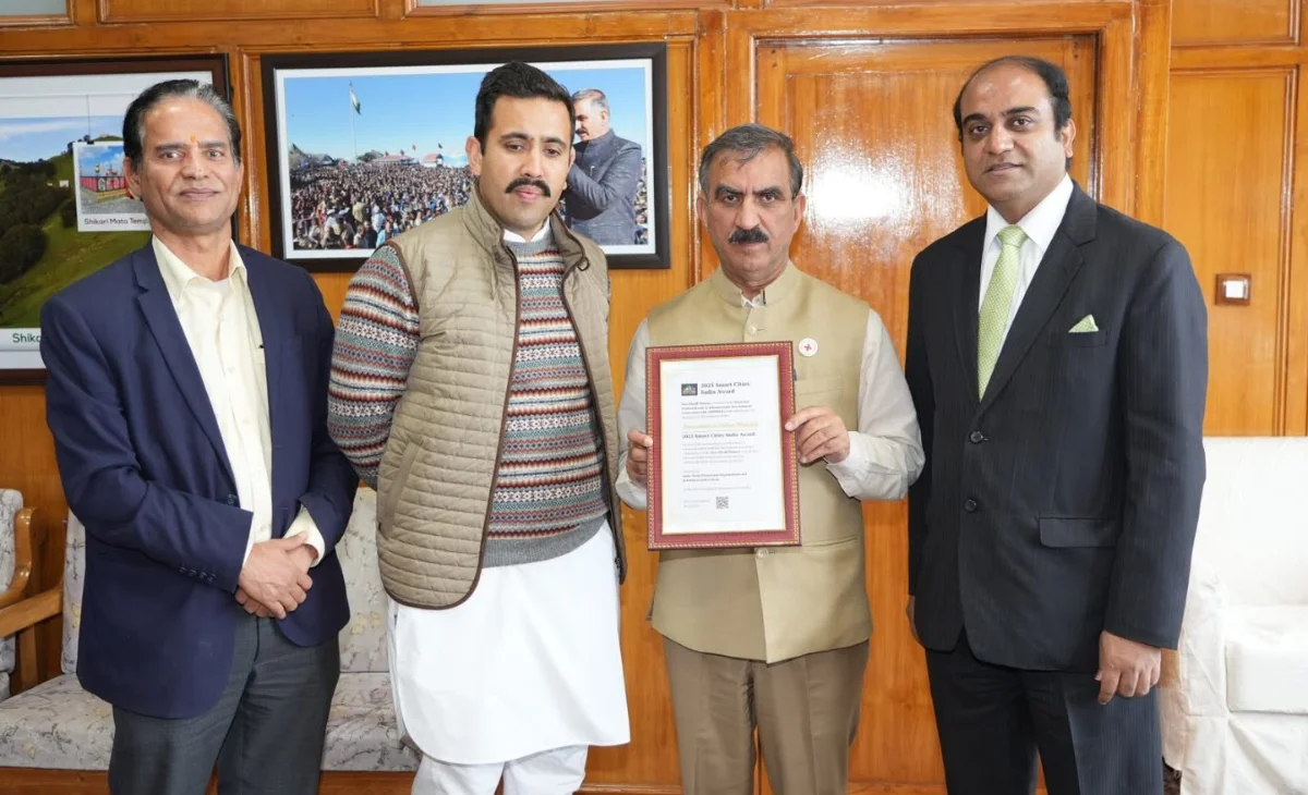 Himachal CM Sukhu’s subtle snub? Mentions PWD Minister Vikramaditya last in award highlight