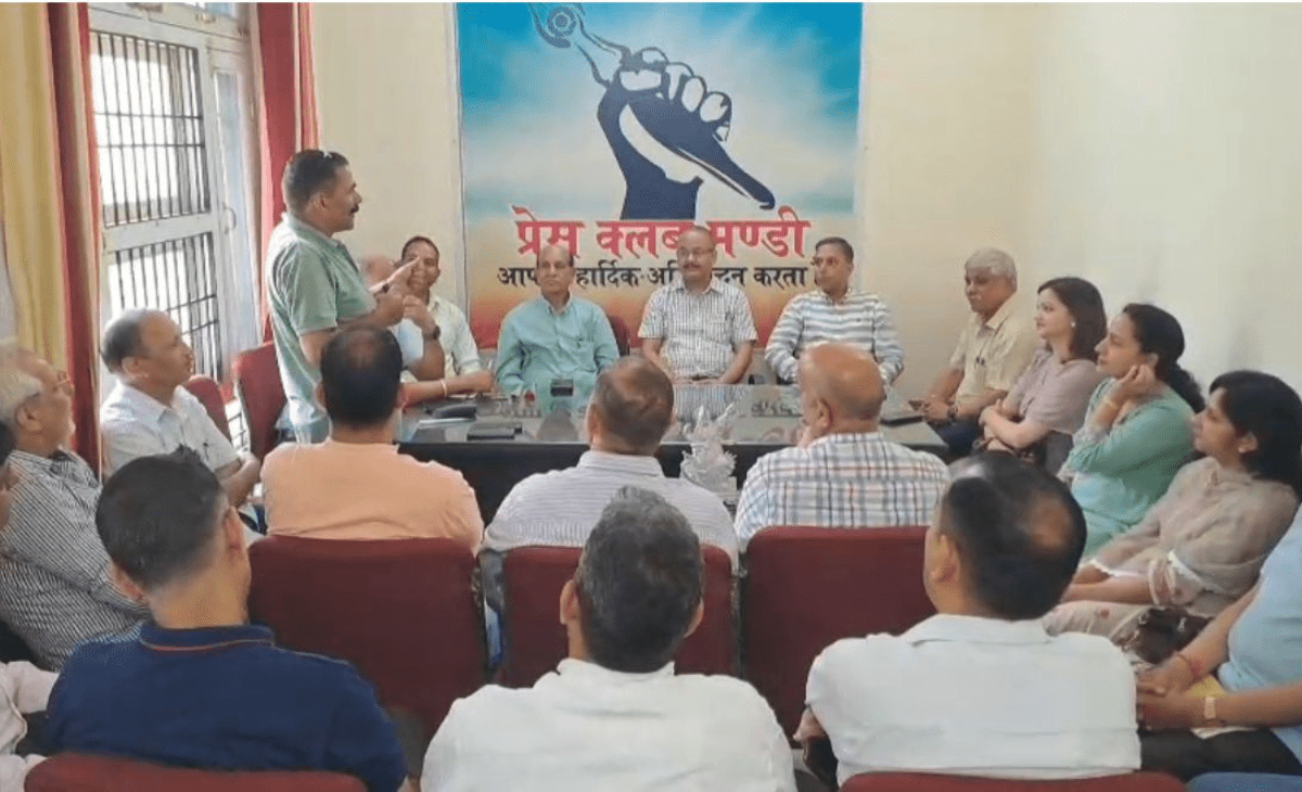 Mandi Press Club Observes Hindi Journalism Day