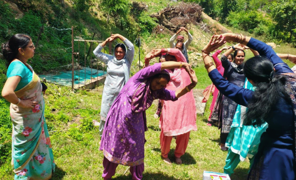 Rotary Club Chhoti Kashi holds free Ayurvedic camp in Durgapur; 70 patients benefit; marma therapy, yoga session draw attention 3 z2