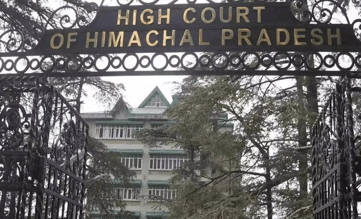 Why was Assistant Drug Controller Sareen given important posting despite corruption allegations, Himachal high court asks govt