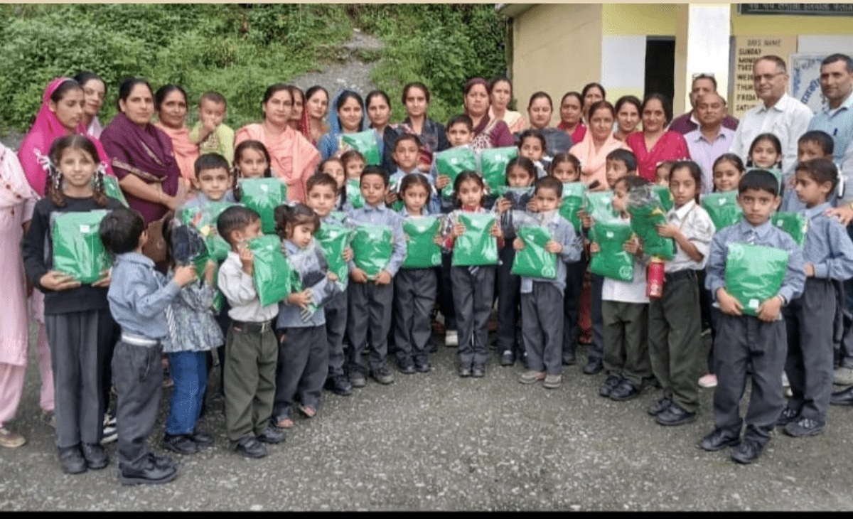 Uniform Distribution and Parental Engagement Highlight Community Spirit at Bhattoli Primary School