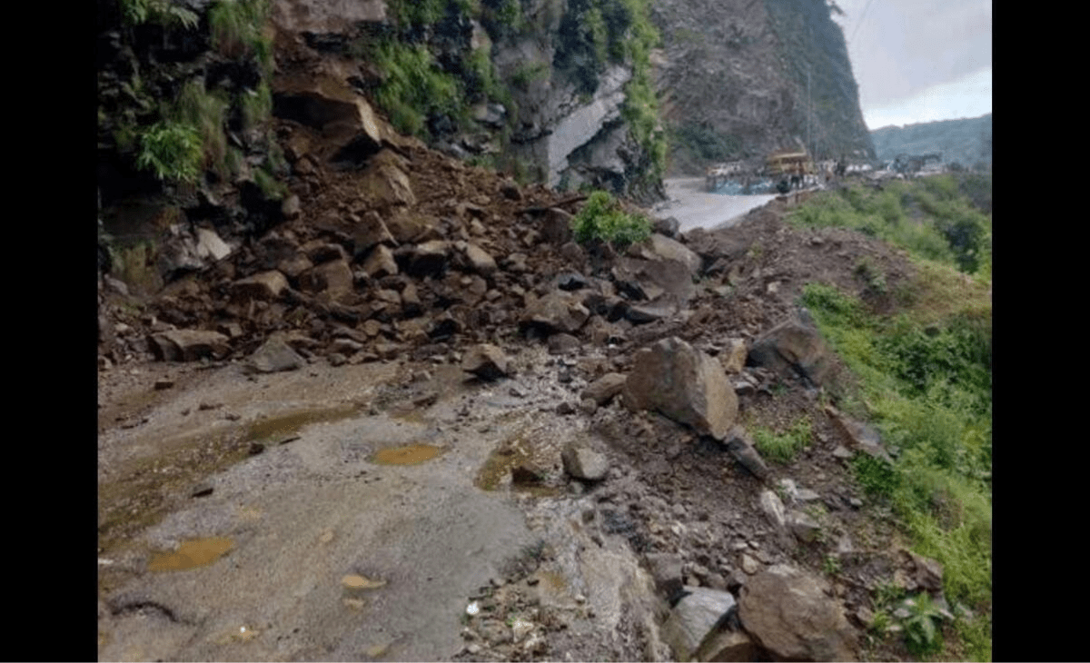 Landslides block Chandigarh-Manali national highway as torrential rains wreak havoc on Mandi-Kullu stretch