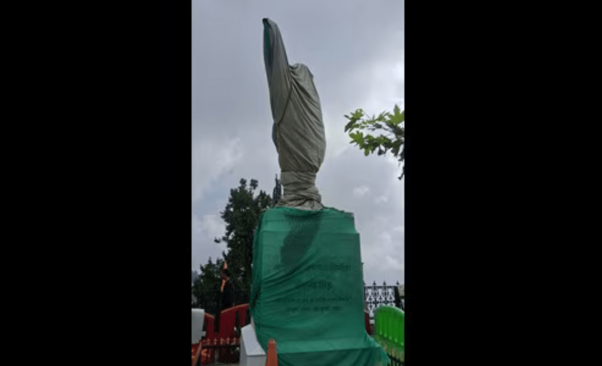 Tree disappears overnight from Shimla’s Ridge near Virbhadra Singh’s statue; Himachal CM vows probe