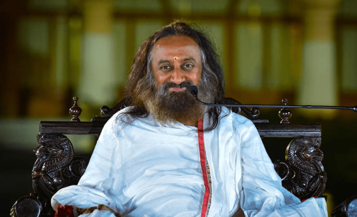 Art of Living’s Sri Sri Ravi Shankar assures Himachal CM of support in fight against chitta