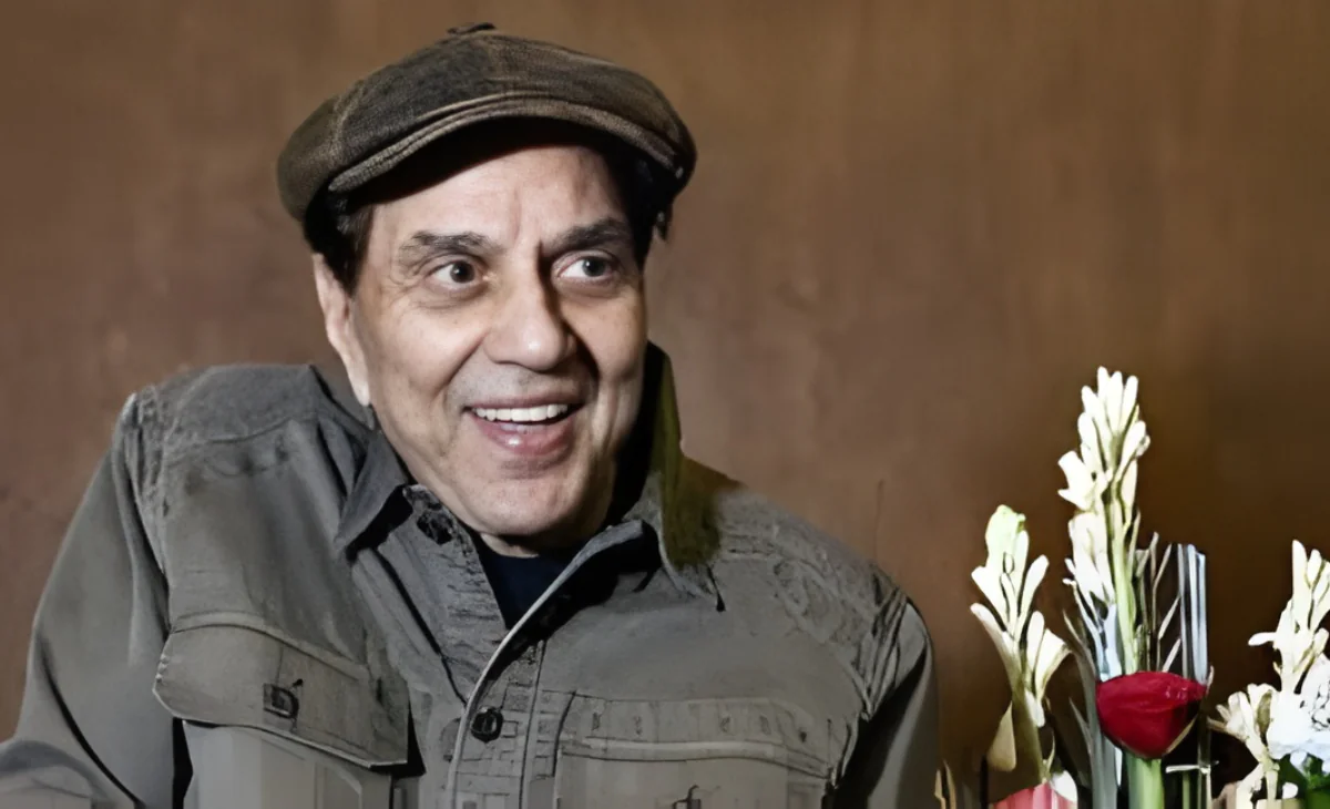 Day after d*eath rumours, veteran actor Dharmendra discharged from hospital; family requests privacy, thanks fans for support