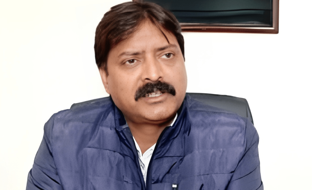 Former Dharamshala Mayor Devendra Jaggi calls on Himachal CM Sukhu, seeks 6 new patwar circles for region