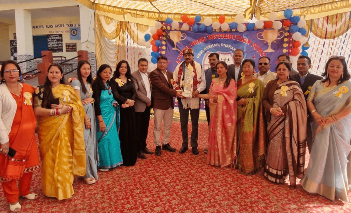 Annual function celebrated at GSSS Rakkar; Devendra Jaggi honours meritorious students