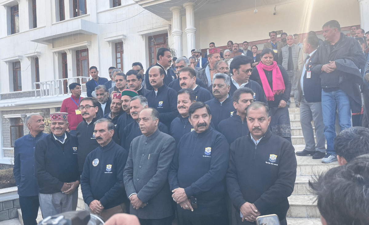 On last day of Himachal Assembly session, govt & oppn unite in battle against ‘chitta’
