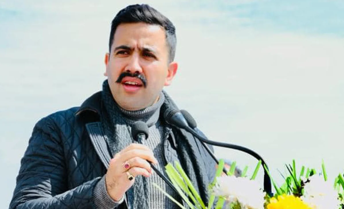 Vikramaditya Singh Stands Firm Amid IAS–IPS Row, Says “Himachal’s Interests Are Non-Negotiable”