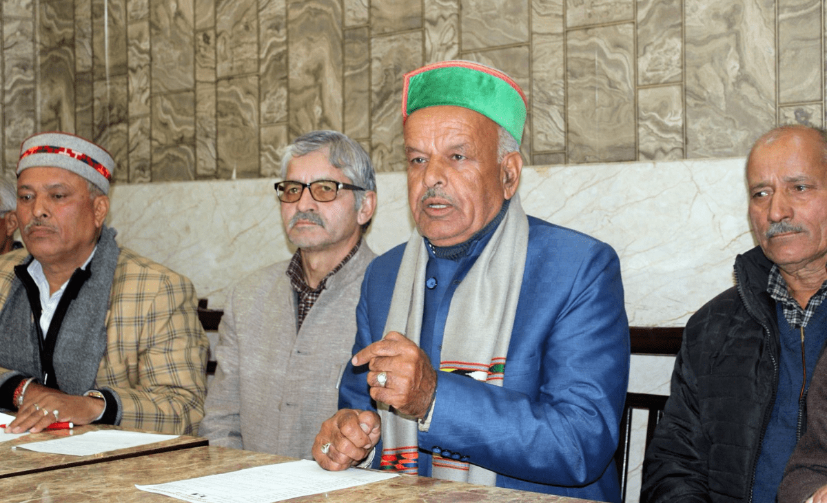 Himachal corporate sector pensioners step up agitation, form joint front in Mandi