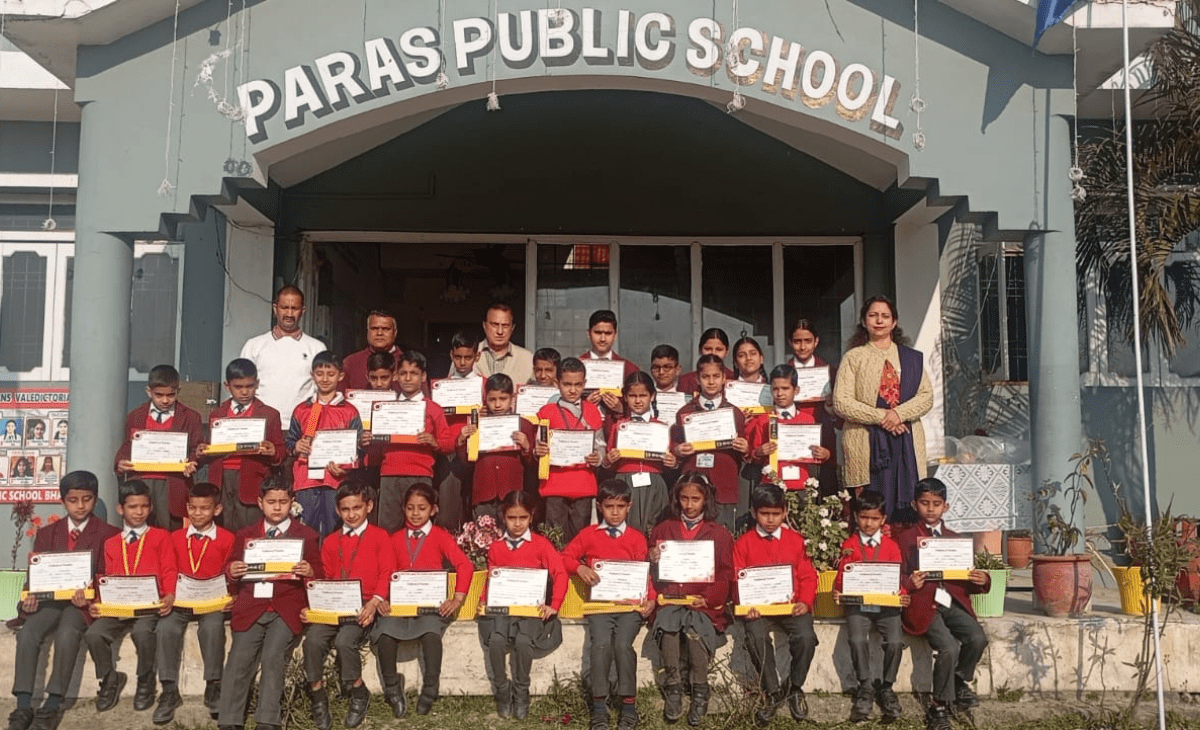 Paras School Students Shine in Karate Competition
