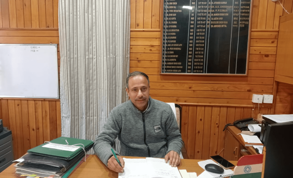 Education Minister Rohit Thakur’s Proposed Visit to Bharmour – Preparations Reviewed in Meeting