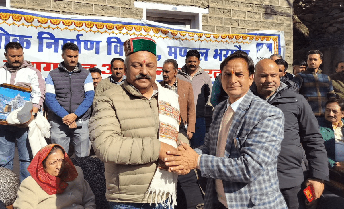 School Lecturer Association Submits Demand Charter to Education Minister Rohit Thakur