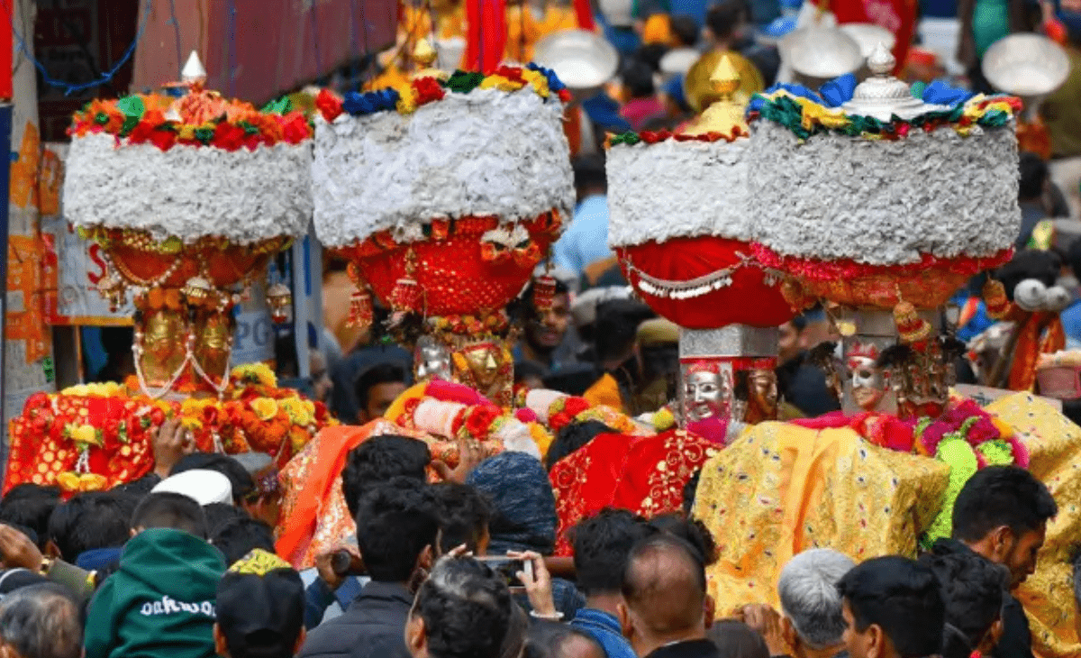 Two FIRs Registered in Mandi Over Alleged Misconduct and Obscenity During Shivratri Festival