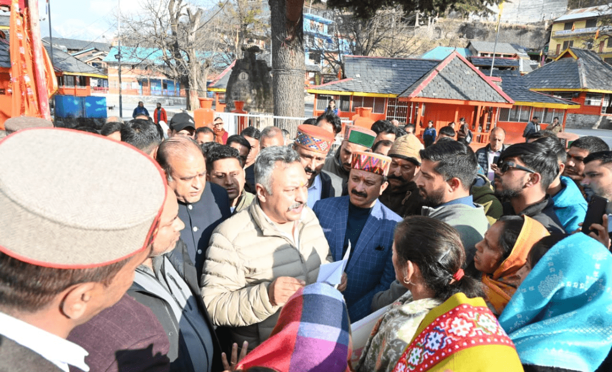 Grand Welcome for Education Minister Rohit Thakur in Bhramour