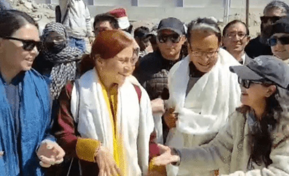 Sonam Wangchuk Returns After Six Months, Thousands Welcome Him