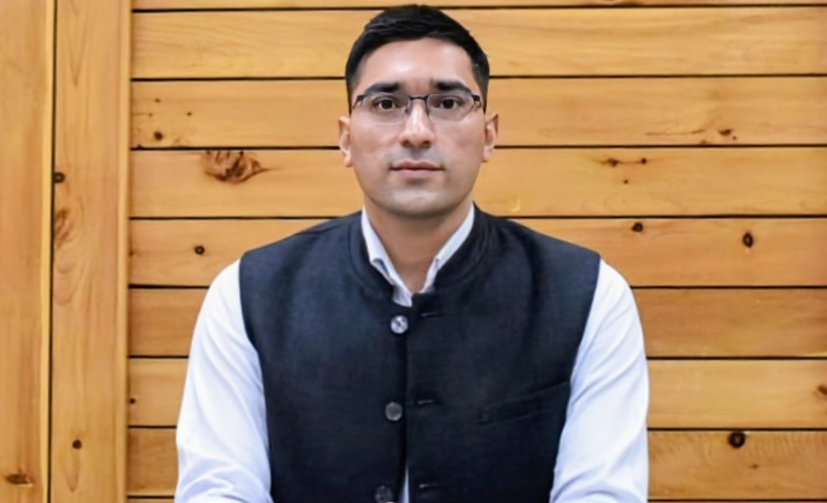 District Magistrate Mukesh Repswal Issues New Traffic Control Orders in Dalhousie