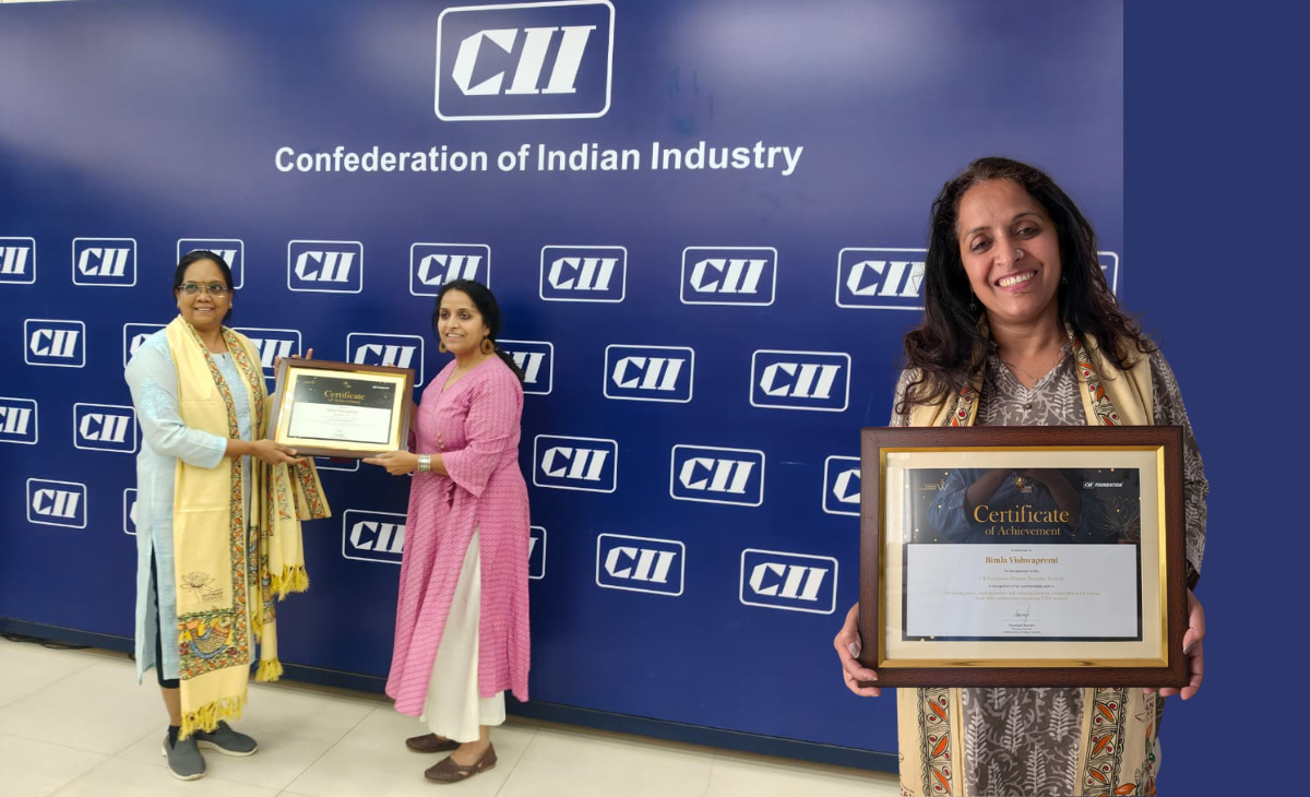 Himachal’s Vimla Vishw Premi Honored with National Award Education Minister Dharmendra Pradhan presents ‘CII Women Exemplar Award’