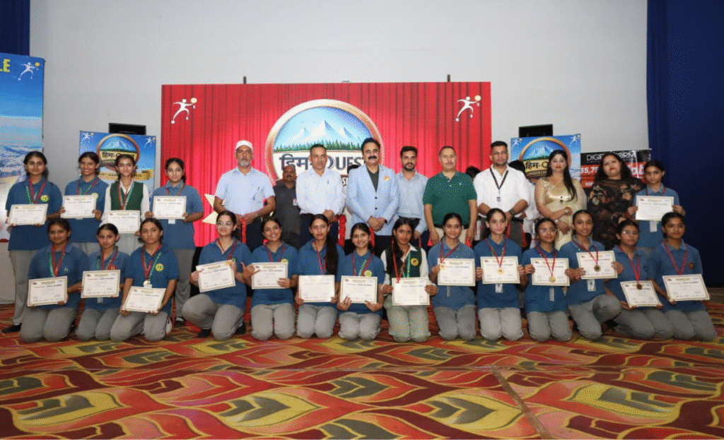 Shining Star Awards 4.0 Honours 600 Meritorious Students in Dharamshala 2 a1