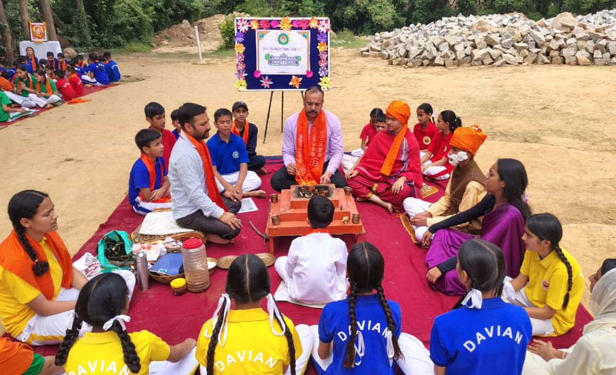 DAV Foundation Day Celebrated at DAV Public School, Gohju 🌸