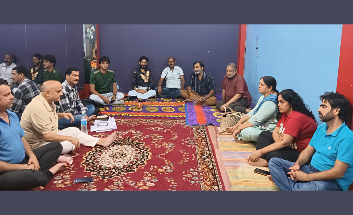 Smart City funding for foreign tour of Himachal minister Vikramaditya, 4 Congress MLAs raises eyebrows 2 Mandi Reaffirms Its Cultural Identity as “Chhoti Kashi” Amid Call to Revive Folk Arts