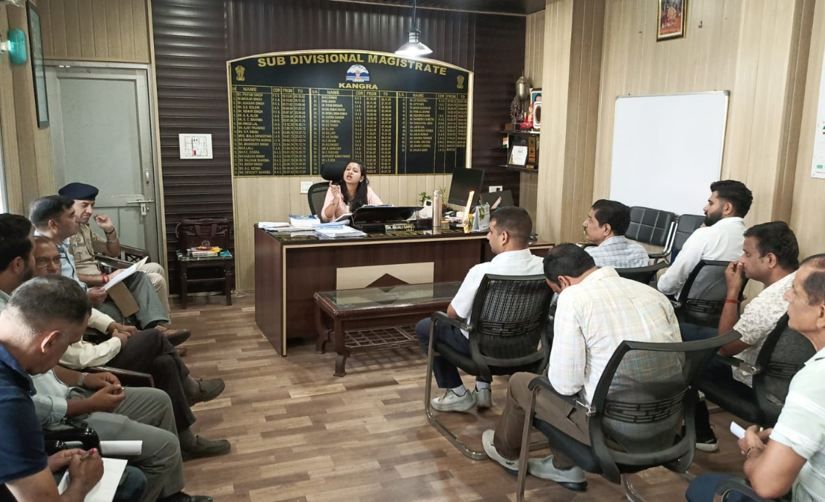 SDM Kangra Holds Meeting on Traffic Management, Orders Strict Action Against Violations