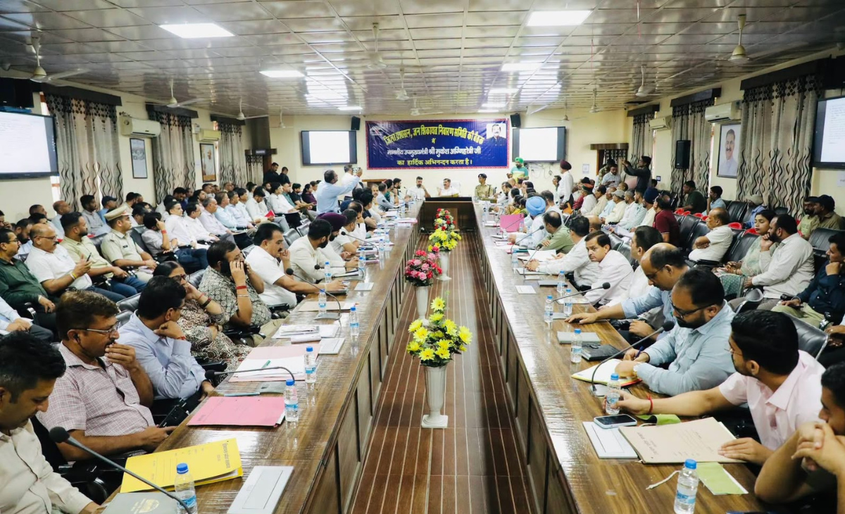 Agnihotri orders time-bound action on public grievances in Una