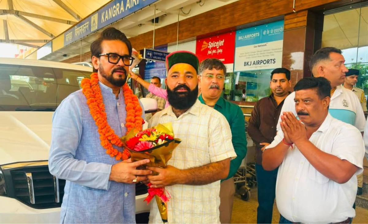 Anurag Thakur Receives Grand Welcome at Gaggal Airport, to Attend Former Employees’ Conference in Dharamshala