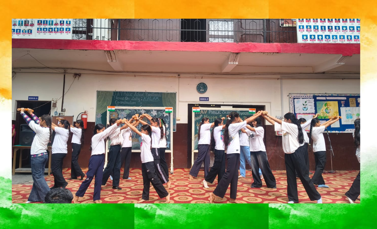 Independence Day Celebrated with Enthusiasm at DAV Public School, Bankhandi
