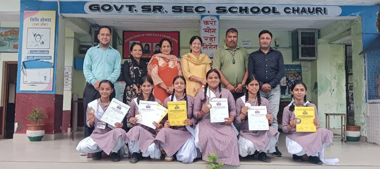 Chauri School Girls Shine at District Level — 6 Medals Won