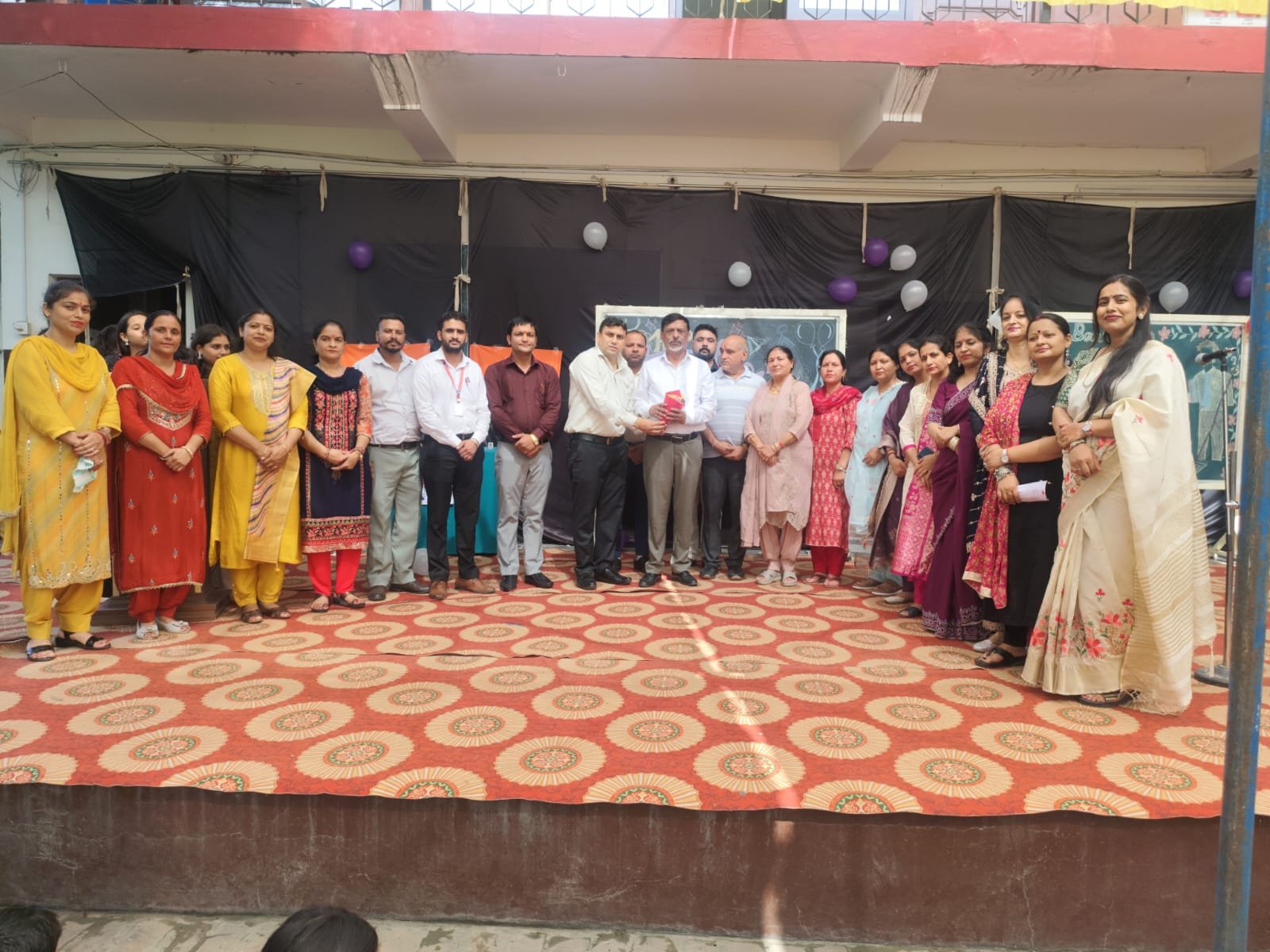 Teacher’s Day Celebrated with Enthusiasm at DAV Public School, Bankhandi