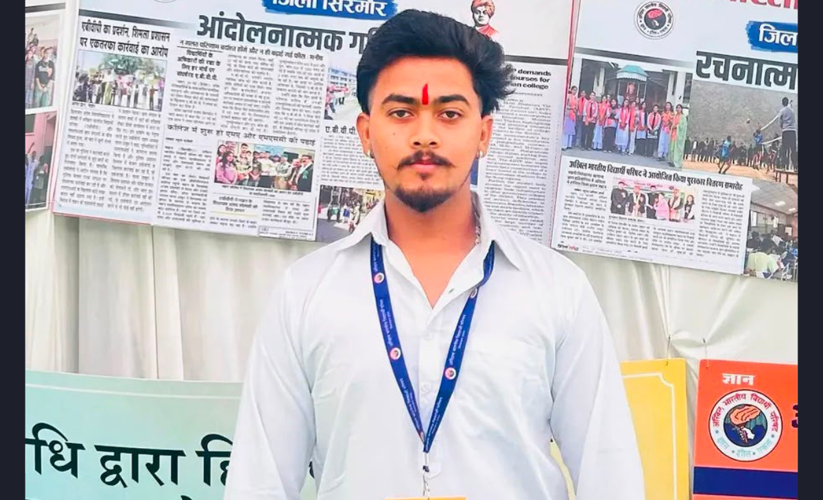 ABVP Nurpur Unit Submits Memorandum to Principal Over Student Complaints