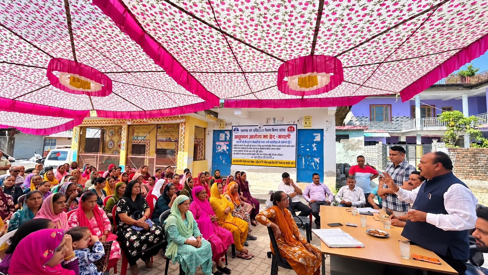 Nishu Mongra Participates in Gram Sabhas, Urges Timely Submission of Reports