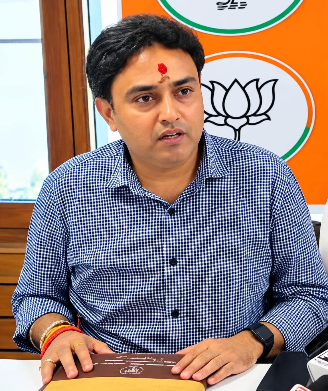 Kharge Should Apologize to Prime Minister Modi or Face Legal Action: Vishva Chakshu